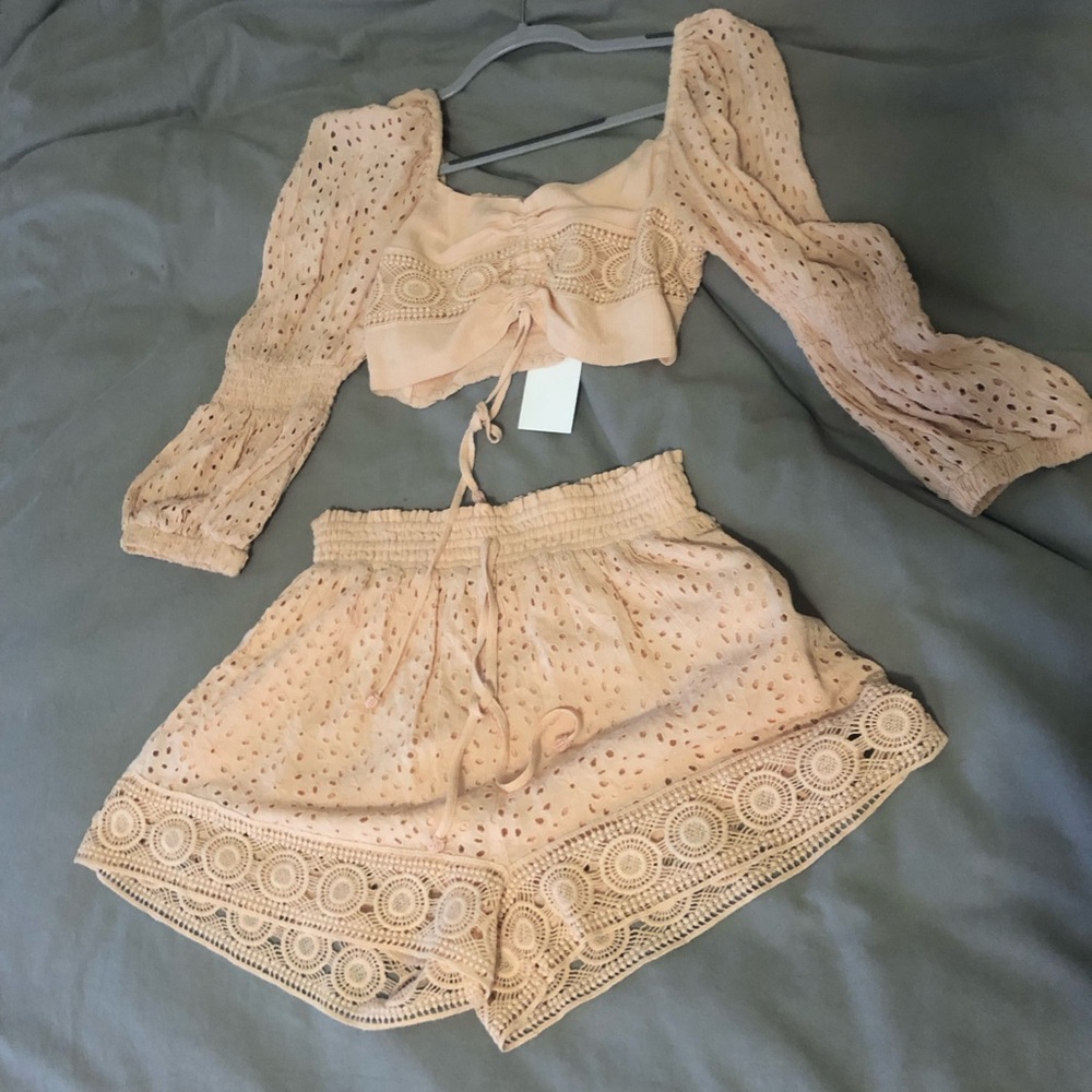 Surf Gypsy two piece outfit never worn. Tags still on